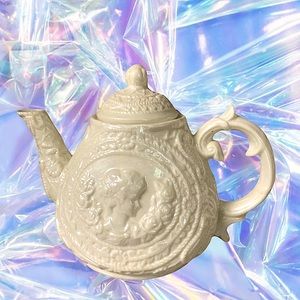 Iridescent lustreware teapot